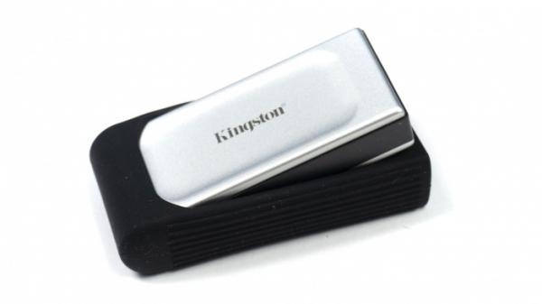 Внешний SSD диск 500 Гб Kingston SXS2000/500G